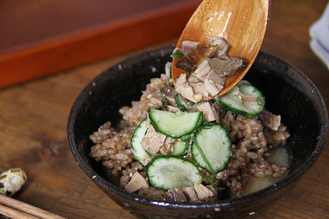 水出しだしで作る!夏においしい、寝かせ玄米冷や汁レシピ