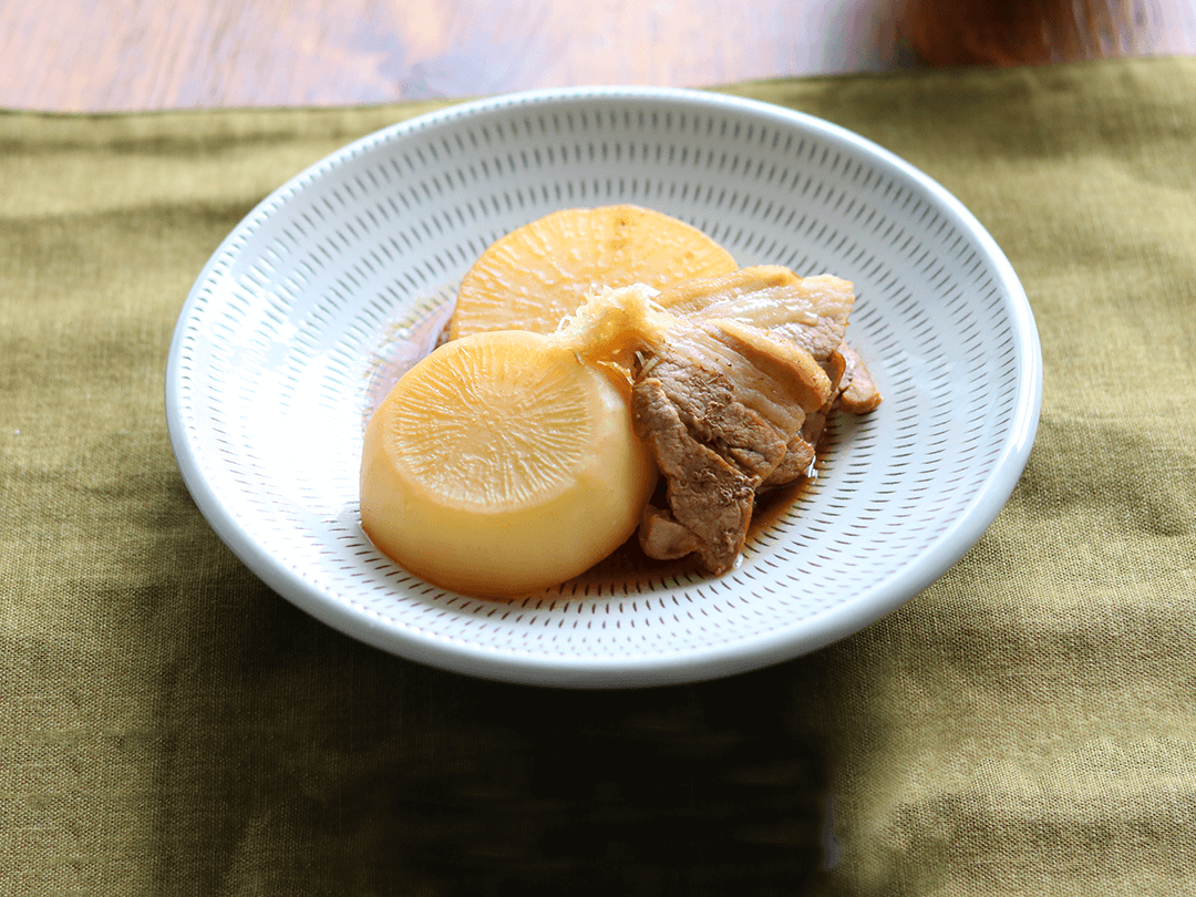 主菜にも副菜にも!味染み豚大根のレシピ