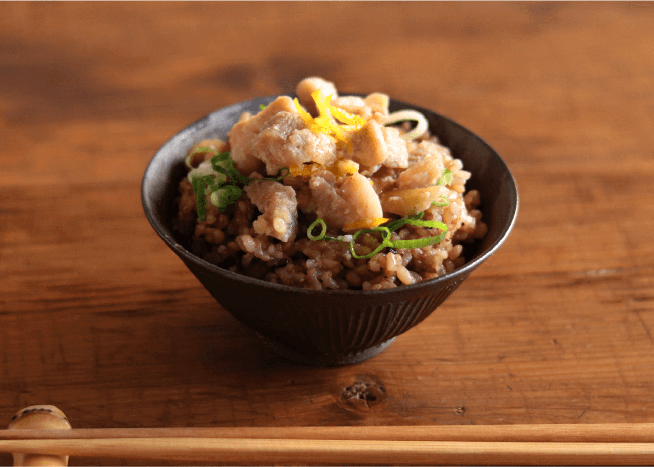 鶏胸肉のゆず塩麹焼き丼